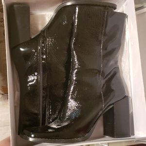 Black 1/4 Calf Boot